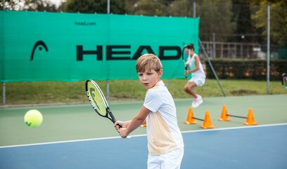 26" - pro 9-11 leté (158 až 170 cm) HEAD TENISOVÉ RAKETY 2025 26" - pro 9-11 leté (158 až 170 cm) HEAD TENISOVÉ RAKETY 2025