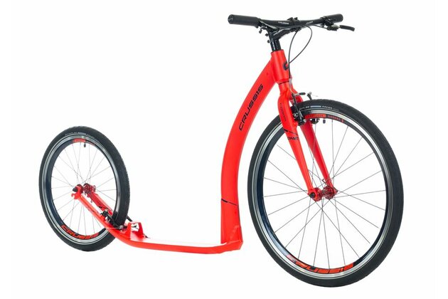 CRUSSIS koloběžka ONE COBRA 4.2 + stojánek v hodnotě 990 Kč ZDARMA!